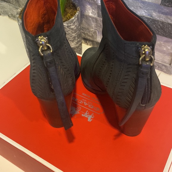 Coach honey soft waxy leather size 6.5 - Picture 3 of 5